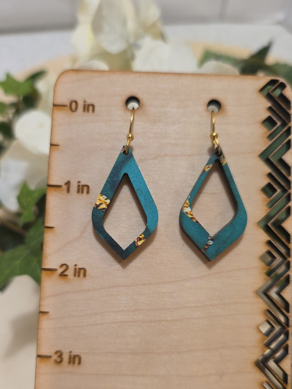 Green Geometric Drop Earrings - Women Jewelry